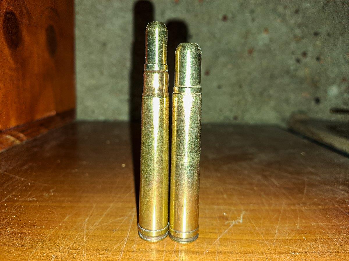 A comparison of the .375 H&H and .458 WM ammunition. A comparison of the .375 H&H and .458 WM ammunition.