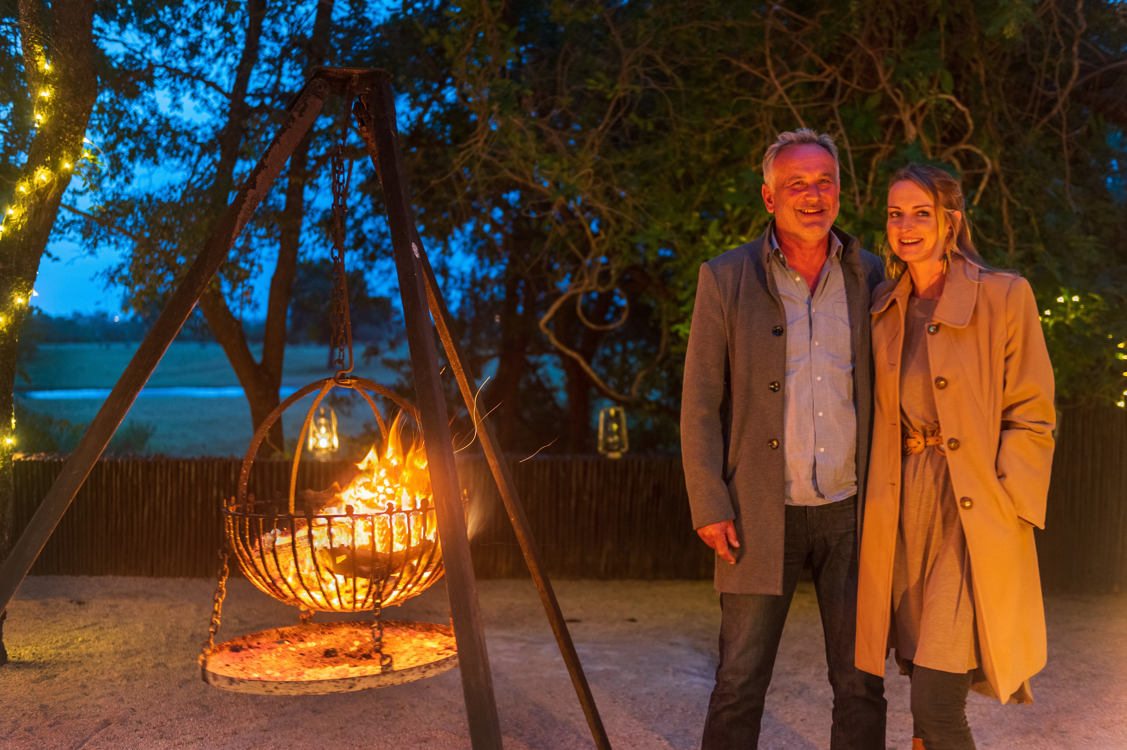 Guests experience exquisitely romantic candle and lantern-lit private dinners at Sabi Sabi. Guests experience exquisitely romantic candle and lantern-lit private dinners at Sabi Sabi.