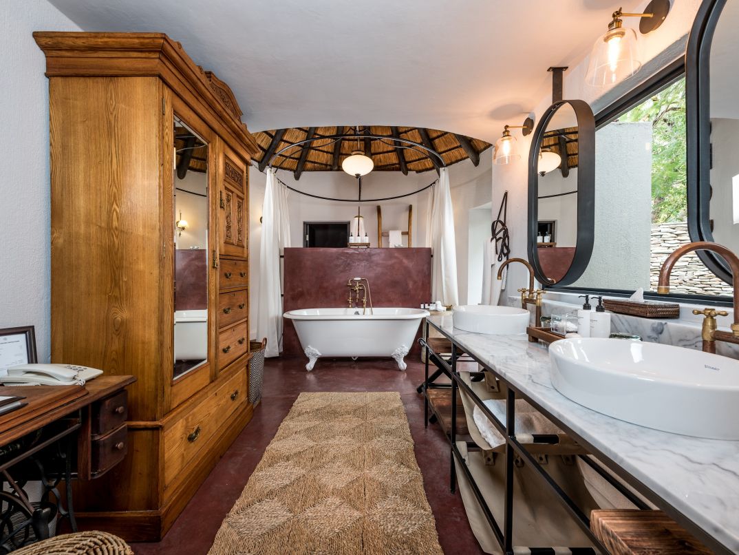 Selati Camp   Luxury Suite Bathroom 2