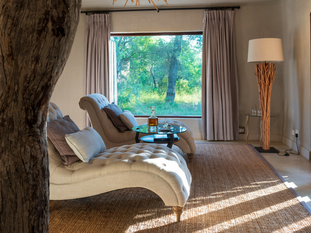 The Mandleve Deluxe suite is masterfully positioned to provide both discretion and views. The Mandleve Deluxe suite is masterfully positioned to provide both discretion and views.
