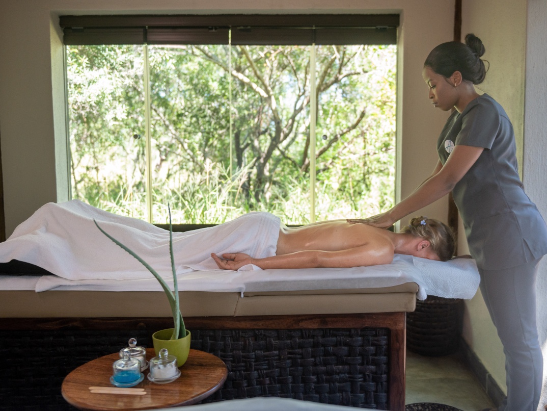 Rejuvenate with Amani Spa's indulgent massage and soothing rituals at Sabi Sabi. Rejuvenate with Amani Spa's indulgent massage and soothing rituals at Sabi Sabi.