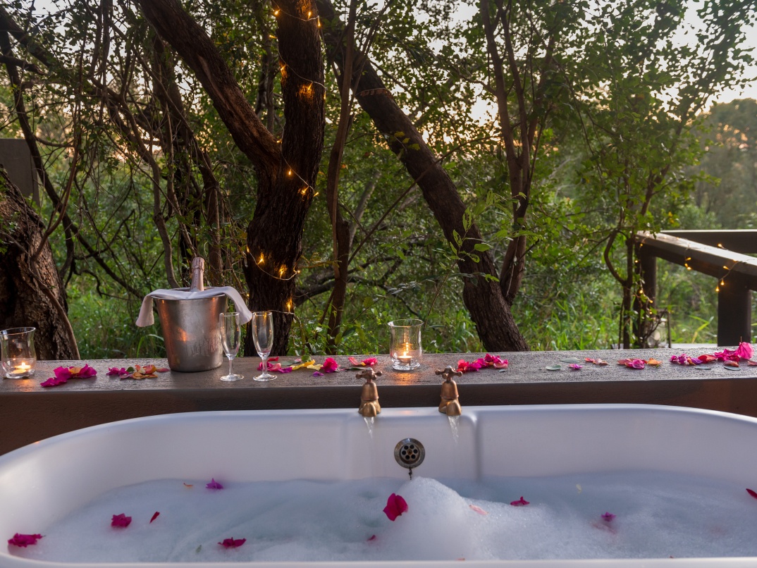 Pamper someone special in pristine nature with a couple’s suite at Sabi Sabi. Pamper someone special in pristine nature with a couple’s suite at Sabi Sabi.