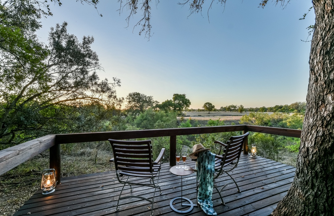 Sunset wonders from luxurious Sabi Sabi suite decks. Sunset wonders from luxurious Sabi Sabi suite decks.