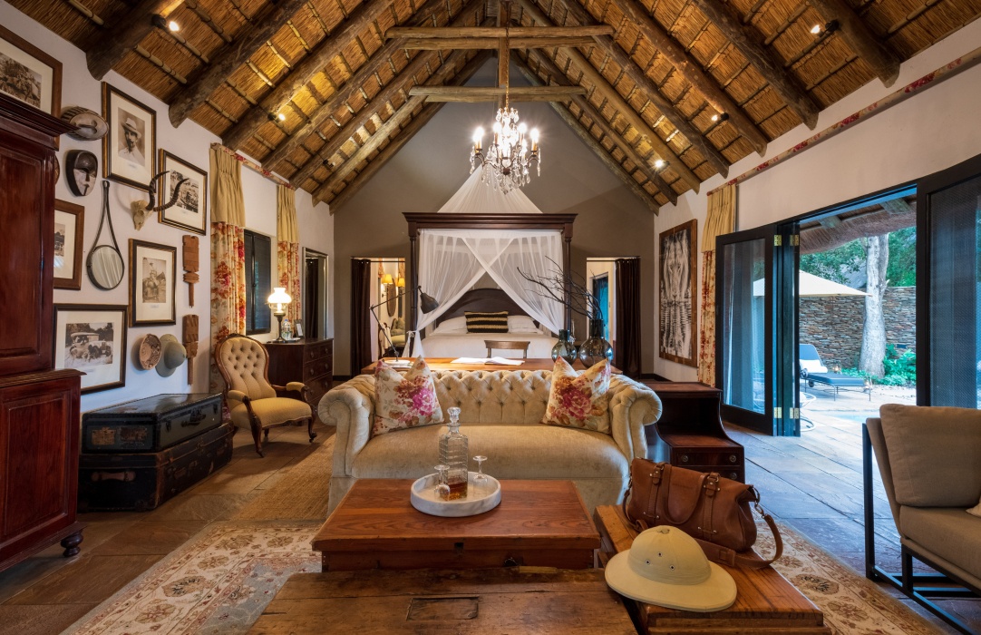 Experience luxurious living areas at Sabi Sabi. Experience luxurious living areas at Sabi Sabi.