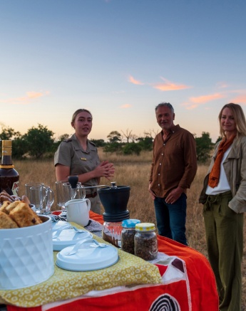 A sundowner stop - A Sabi Sabi evening ritual.