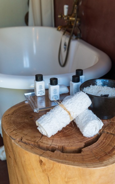 Complimentary amenities at Seltai Camp Luxury Suite.