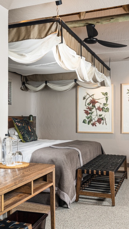 Luxurious bush lodge bedding for restful nights and revitalized mornings. Luxurious bush lodge bedding for restful nights and revitalized mornings.