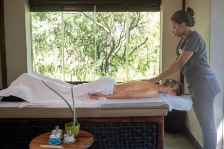 Rejuvenate with Amani Spa's indulgent massage and soothing rituals at Sabi Sabi. Rejuvenate with Amani Spa's indulgent massage and soothing rituals at Sabi Sabi.