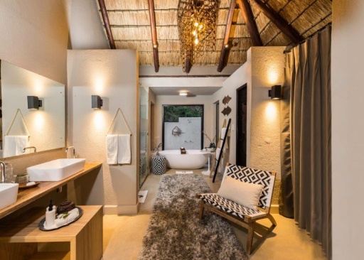 Little Bush Camp Bathroom