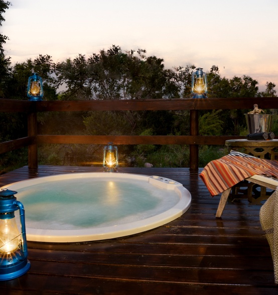 Sabi Web Little Bush Camp Room Gallery Exterior Jacuzzi Sabi Web Little Bush Camp Room Gallery Exterior Jacuzzi