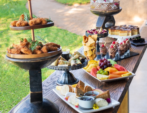 Sabi Sabi Dining Experience Earth Lodge High Tea Sabi Sabi Dining Experience Earth Lodge High Tea