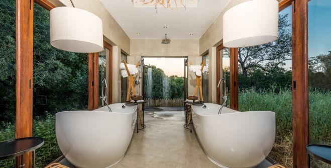 Bush Lodge   Luxury Villa Bathroom 3