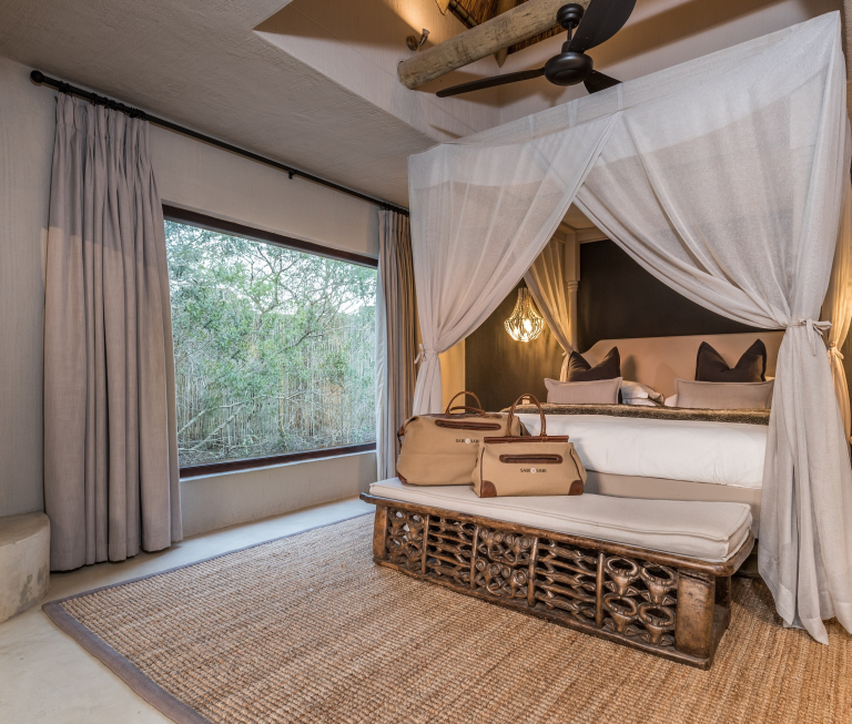 Bush Lodge is an artful blend of relaxed luxury with echoes of tradition. Bush Lodge is an artful blend of relaxed luxury with echoes of tradition.