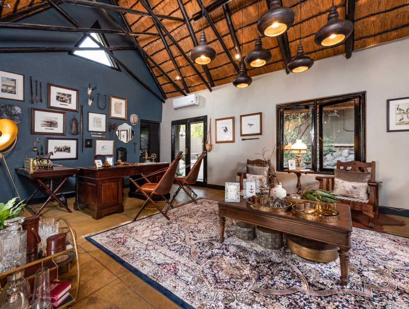 Immerse yourself in a captivating blend of history, tradition, and understated luxury. Immerse yourself in a captivating blend of history, tradition, and understated luxury.