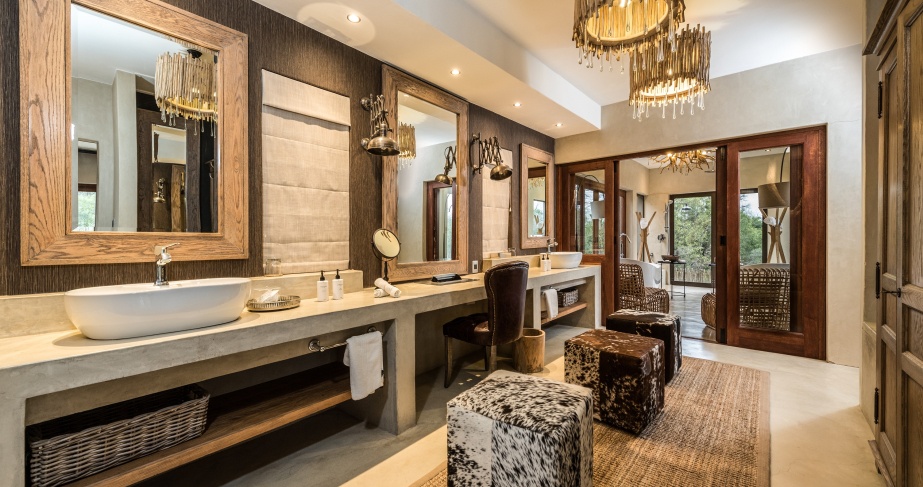 Bush Lodge Luxury Villas include a luxurious and modern dressing room for guests.