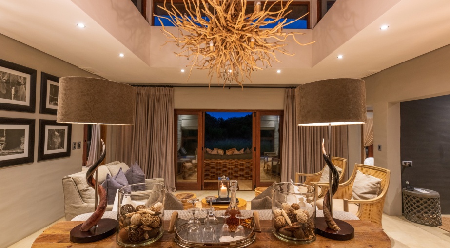 Interior at a luxury suite at Bush Lodge - vibrant and warm, resembling the Sabi Sabi of today.