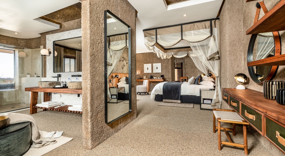Indulge in the luxurious dressing area in your Sabi Sabi Earth Lodge suite.