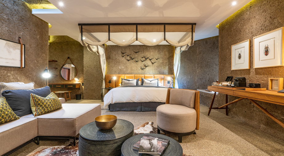 Earth Lux Suite Bedroom