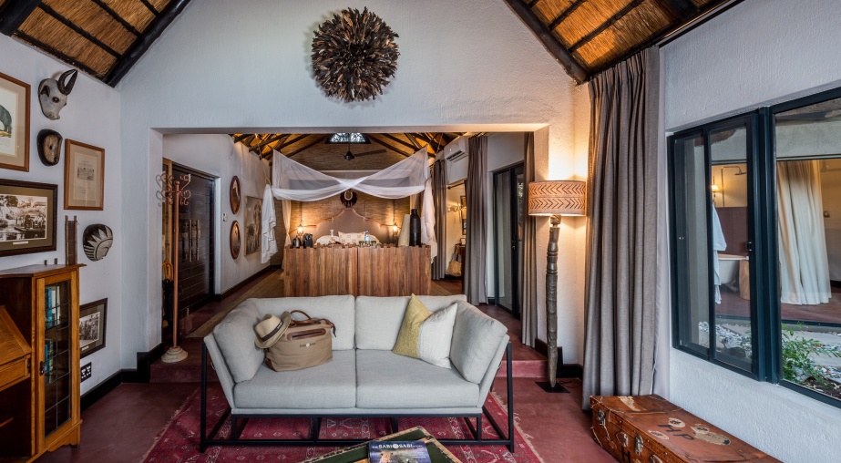 The Lourenço Marques Honeymoon Suite - the most romantic of Sabi Sabi’s lodges. The Lourenço Marques Honeymoon Suite - the most romantic of Sabi Sabi’s lodges.