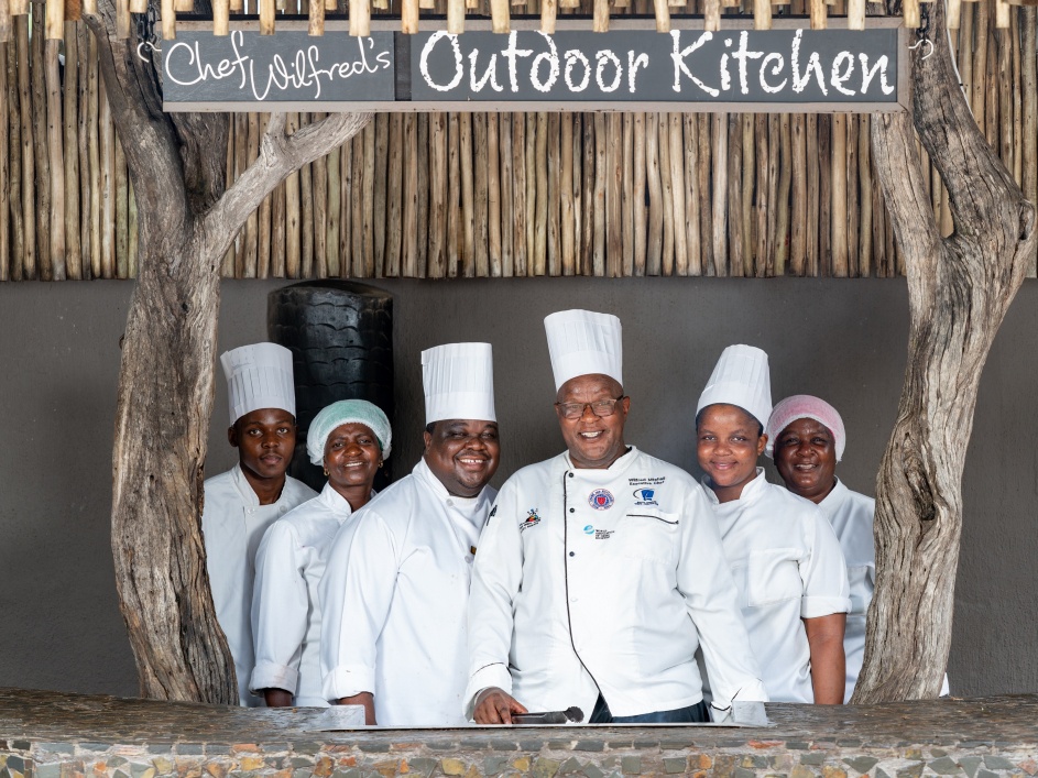 Sabi Sabi Bush Lodge outdoor kitchen staff.
