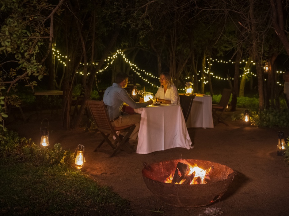 Sabi Web Little Bush Camp Dining Romantic Boma Dinner Sabi Web Little Bush Camp Dining Romantic Boma Dinner