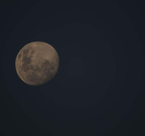 09Sheldon Hooper Semi Moon 09Sheldon Hooper Semi Moon
