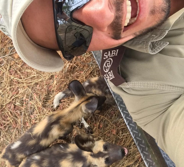 09Tyron Van Der Walt Wild Dogs Selfie Final 1 09Tyron Van Der Walt Wild Dogs Selfie Final 1