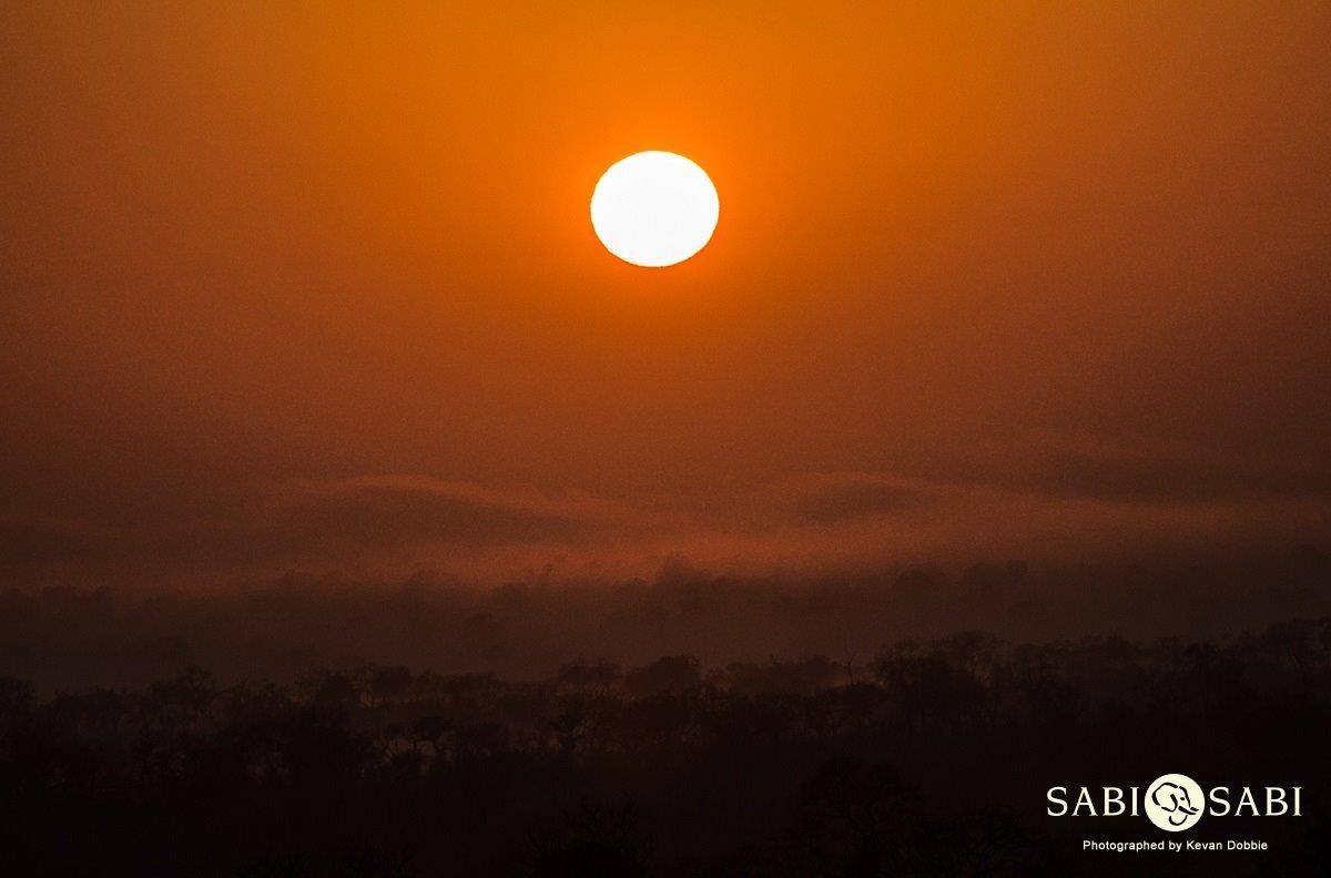 02Kevan Dobbie Sunrise 2 Klipspringer Koppies Final 02Kevan Dobbie Sunrise 2 Klipspringer Koppies Final
