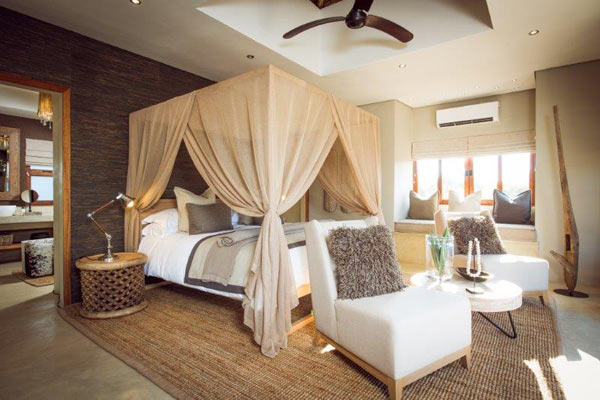 Bush-Lodge---Luxury-Family-Suite---Bedroom-LOW-RES.jpg Bush Lodge Luxury Family Suite Bedroom LOW RES